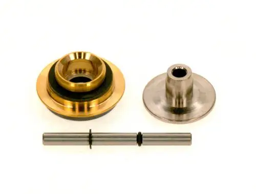 Drei Teile eines BOSCH Gasventils: eine goldene Drosselklappe, eine metallische Scheibe und eine Metallachse mit O-Ring.